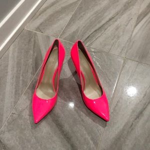 Hot pink Nine West pumps